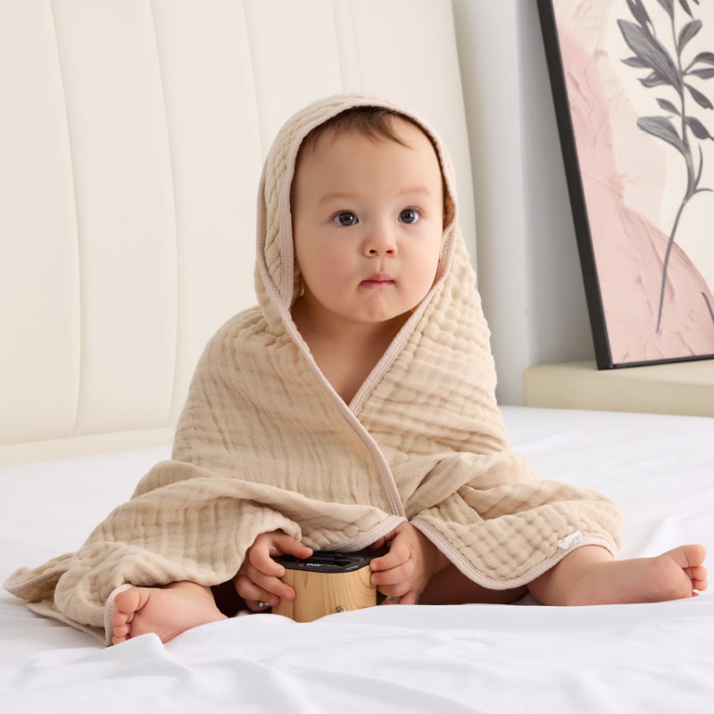 Essential Baby Hooded Towel in Class A Cotton – 6 Layers of Pure Muslin Softness